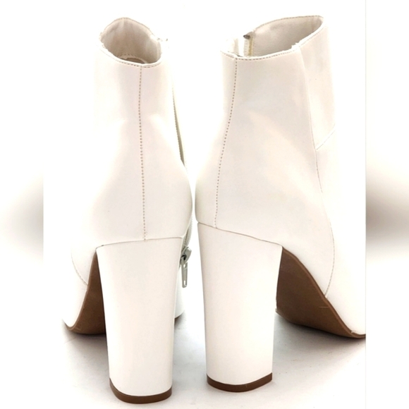 XOXO Women's Leather White Fedela Ankle Booties Size 10M - Picture 8 of 8